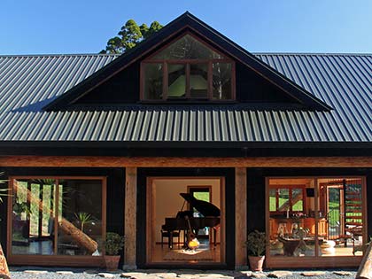 Te Huia Twin Peaks Log Home Gallery